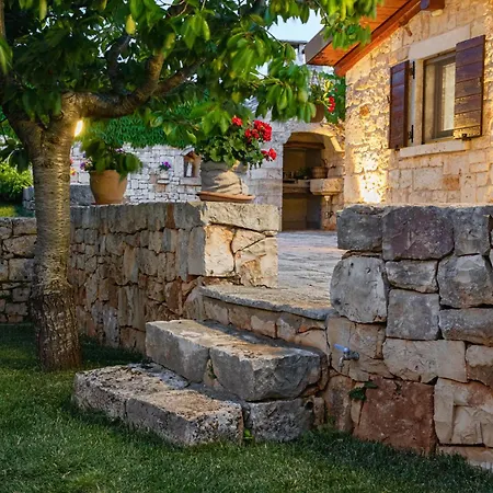 Il Giardino Degli Ulivi 4*